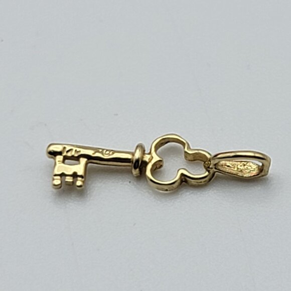 Vintage Mo 14K Yellow Gold Key Charm Pendant 0.75" - Picture 5 of 7